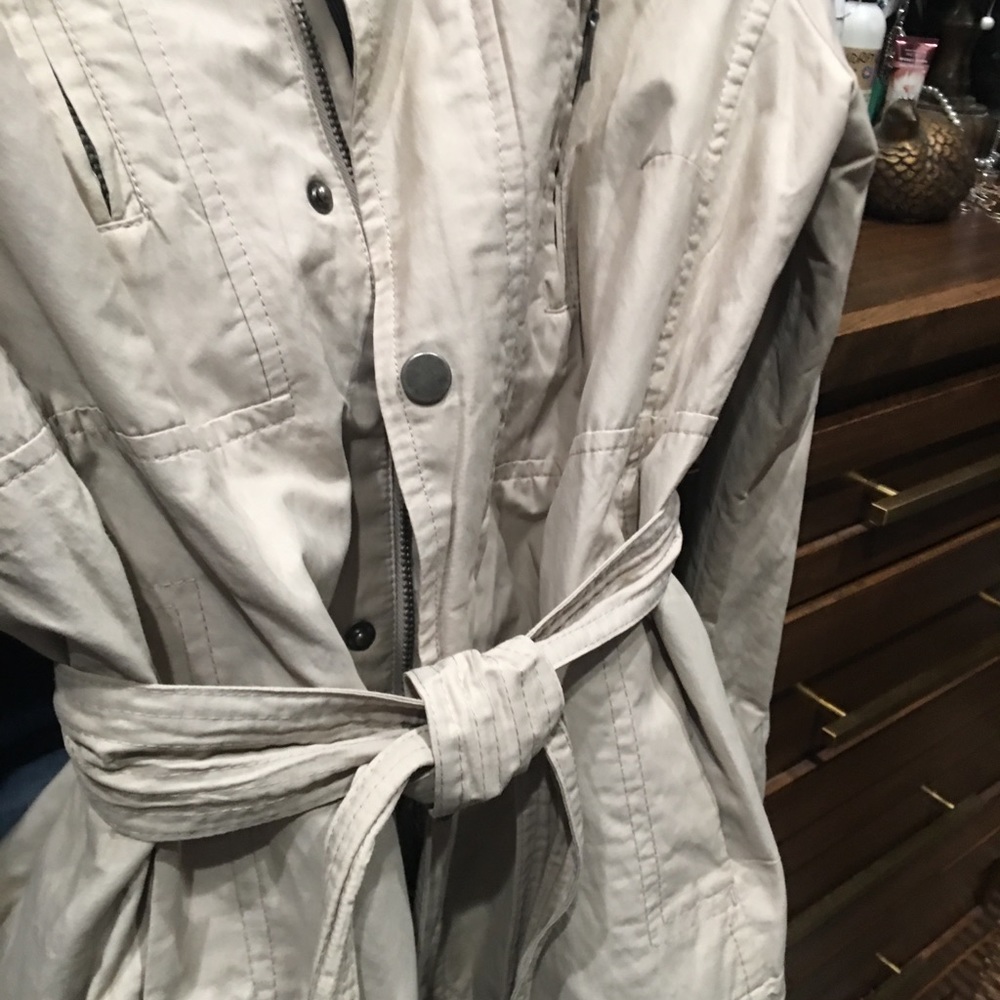 Field Jacket - Picture 6 of 8